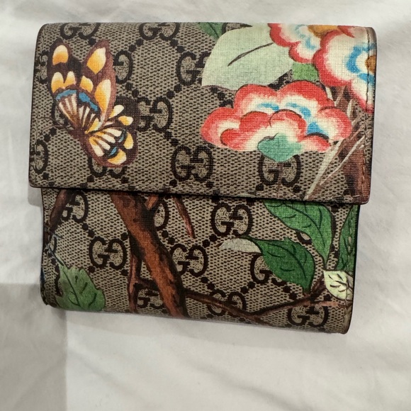 Gucci GG Supreme Floral Butterfly Print Wallet | Designer Canvas Wallet - Picture 1 of 4